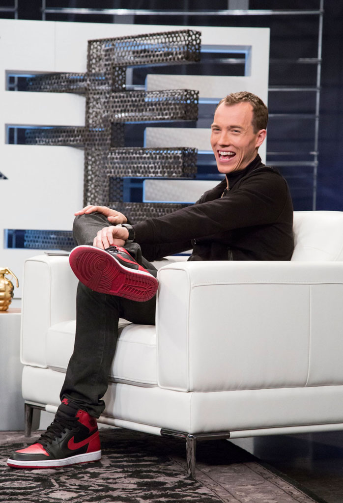 DJ Skee wearing Air Jordan 1 Retro Black/Red