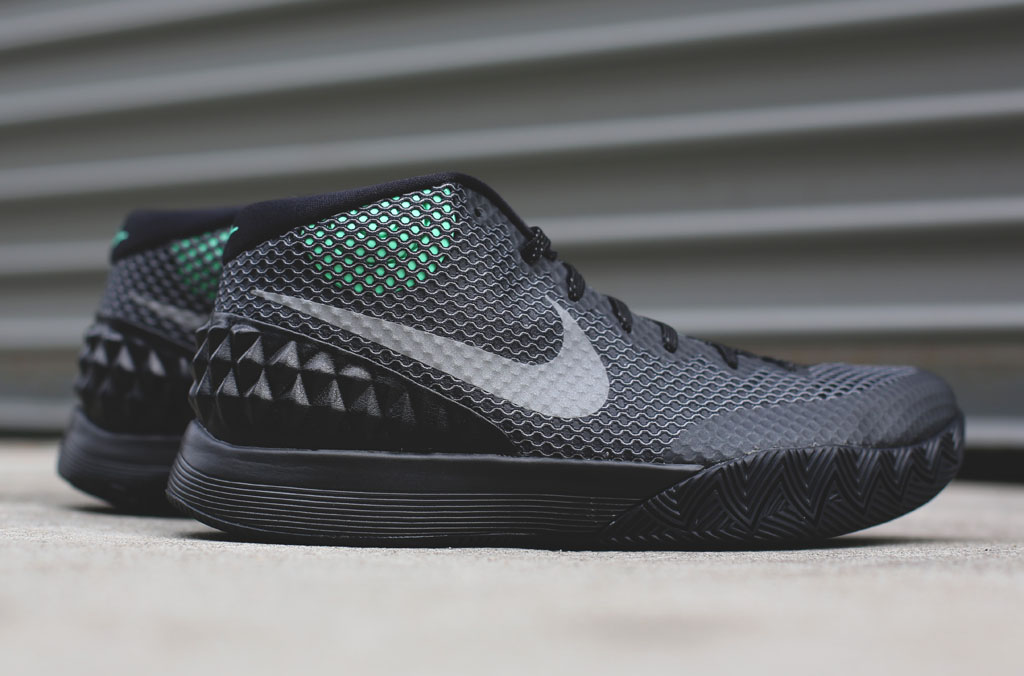 kyrie 1 black and green