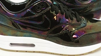 Ascensor Transporte Inspirar Mayor Went All Iridescent On His First Bespoke Nike Air Max 1 | Sole  Collector