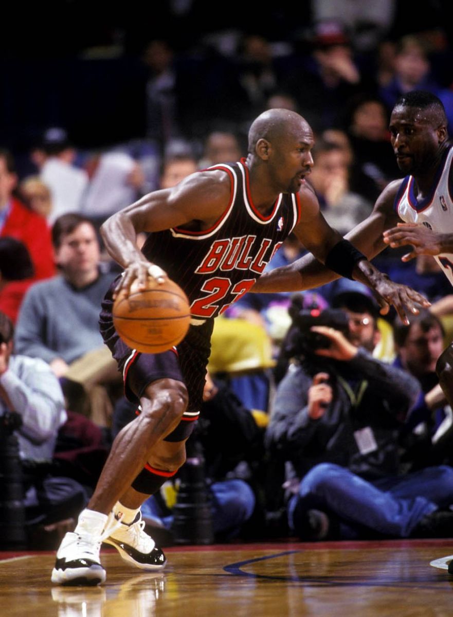 michael jordan wearing black bulls jersey