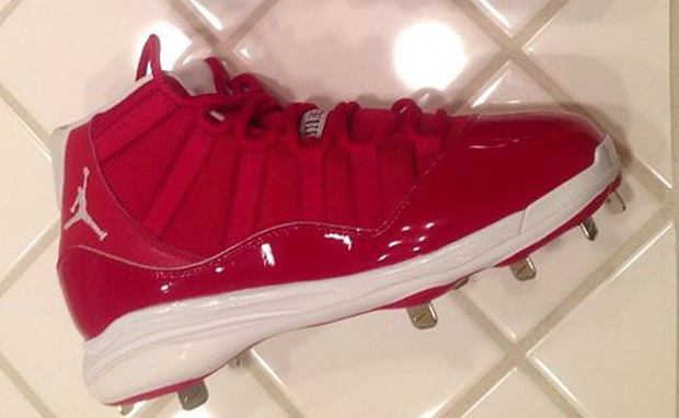 red jordan baseball cleats