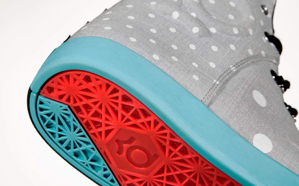 Nike KD VI NSW Lifestyle "Birthday" hexagonal detail