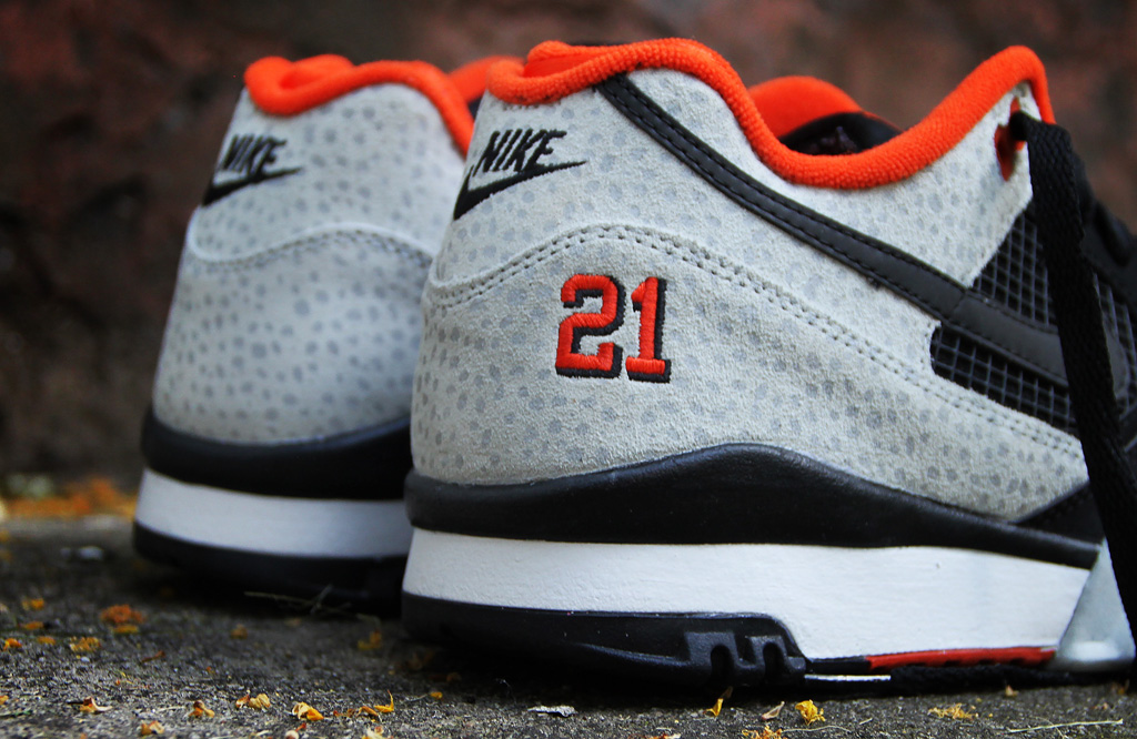 Nike air trainer 2 barry outlet sanders