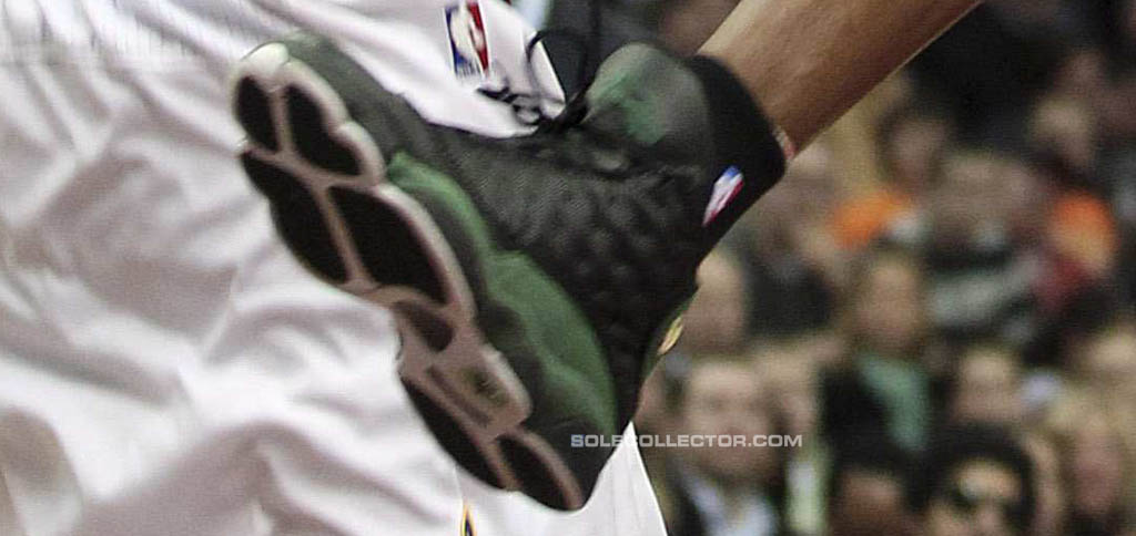 Air Jordan 13 XIII Black Green Ray Allen PE (3)