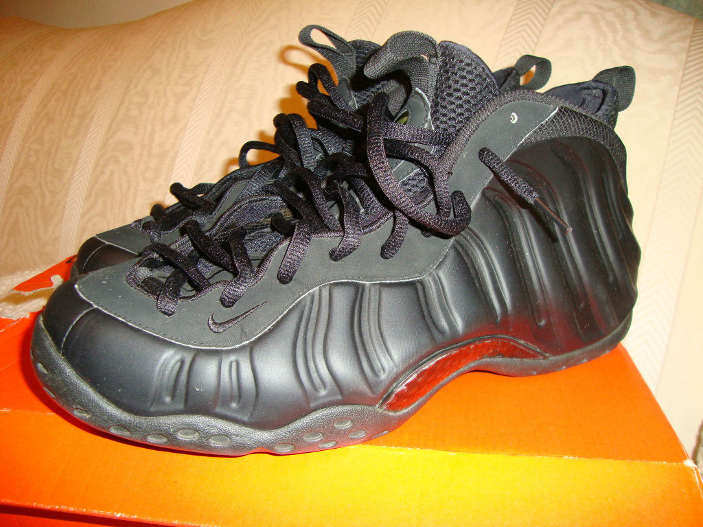 Spotlight // Pickups of the Week 10.13.12 - Nike Air Foamposite One Anthracite by J345kindaguy