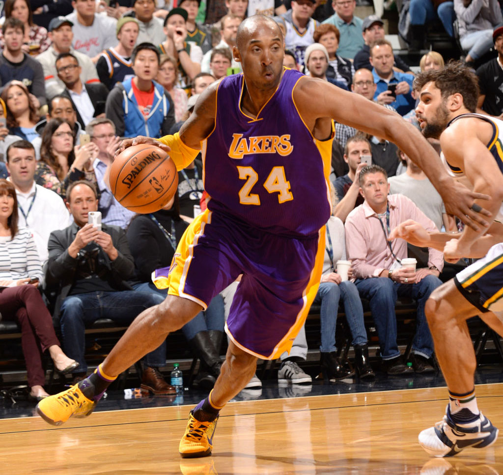 kobe wearing kobe 11