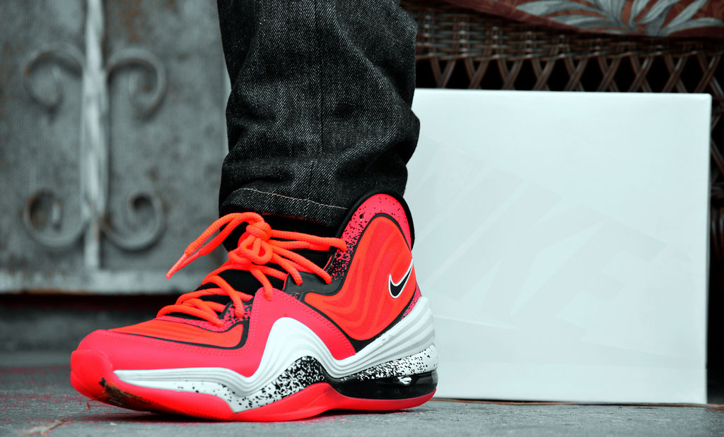 Chiva1908 in the 'Crimson' Nike Air Penny V 5