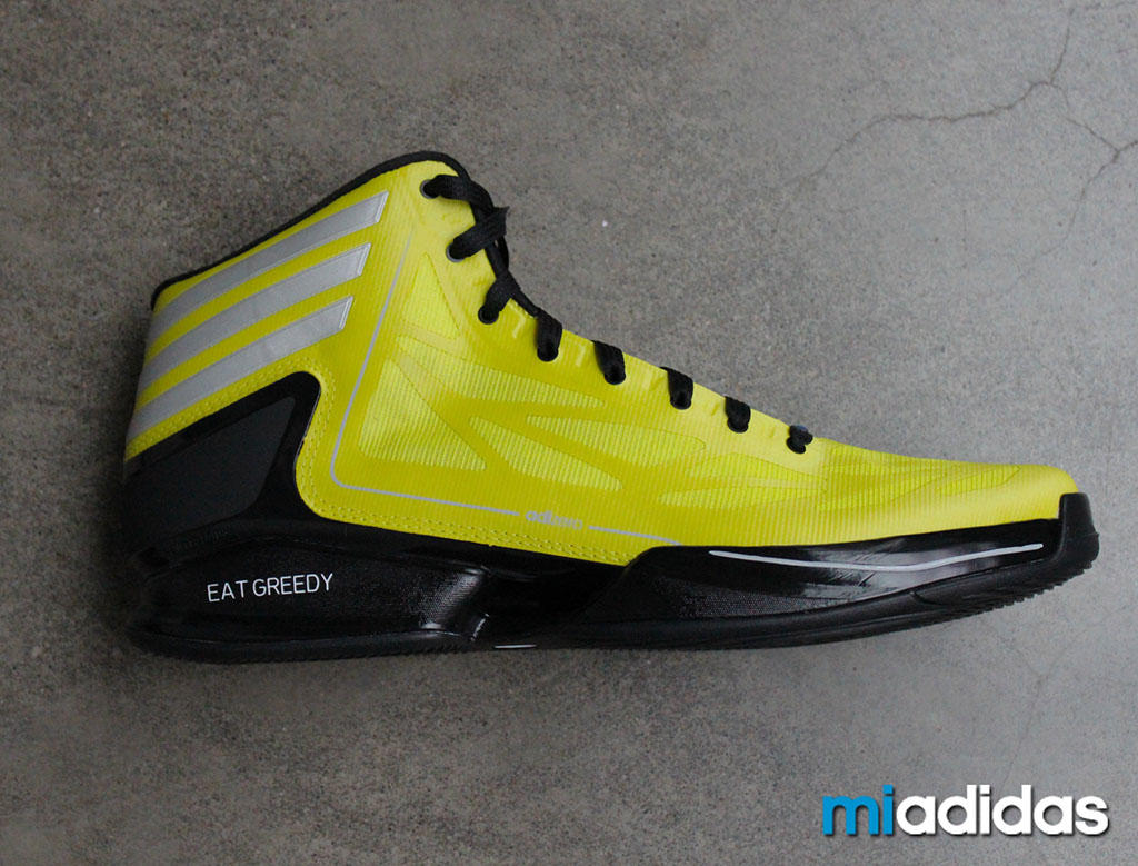 adidas adiZero Crazy Light 2 miadidas by Von Miller (1)