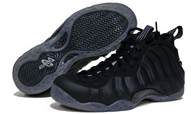 Nike Air Foamposite One Blackout Stealth 314996-010 (2)