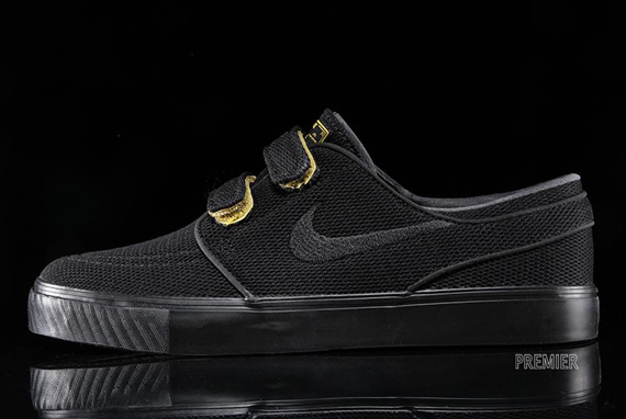 nike velcro skate shoes