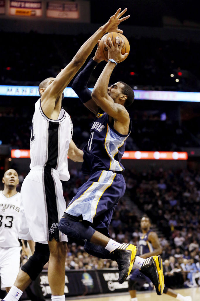 Mike Conley wearing adidas adizero Crazy Light 2 Black Yellow