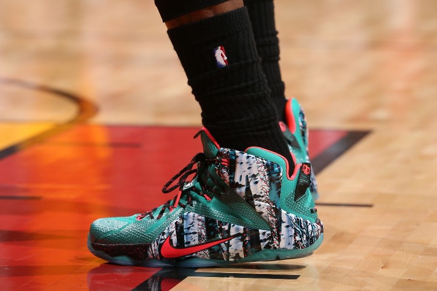 LeBron James wearing Nike LeBron XII 12 Akron Birch (3)