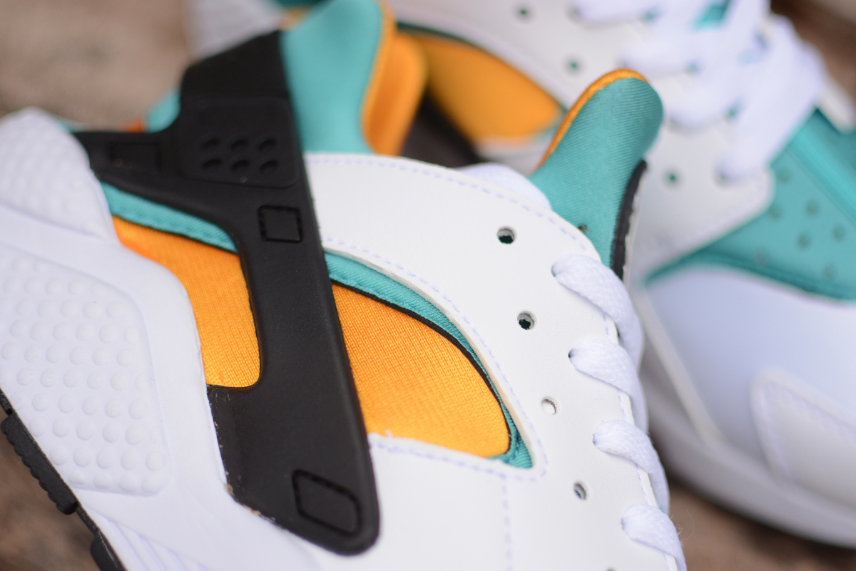 huarache turquoise gold