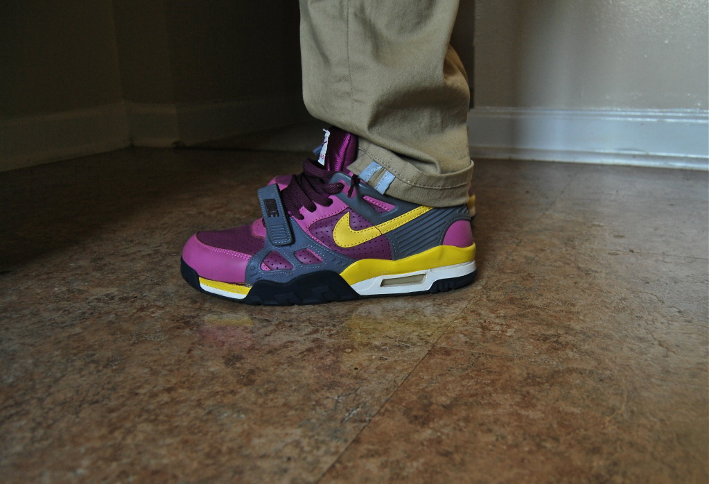 viotech air trainer 3 on feet