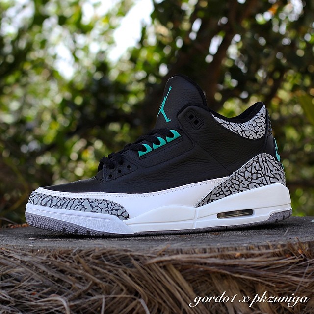 Air jordan shop 3 atmos