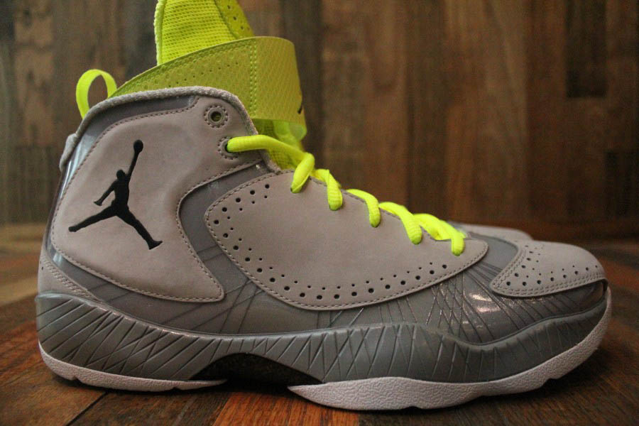 Air Jordan 2012 - Wolf Grey/Black-Silver Ice-White | Complex