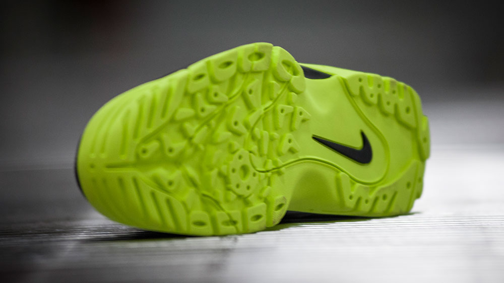 Nike Air Mission Black/Volt (4)