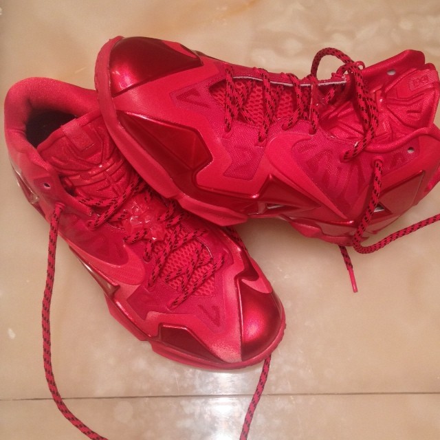 Da Real Lambo Picks Up Nike LeBron XI 11 Red October