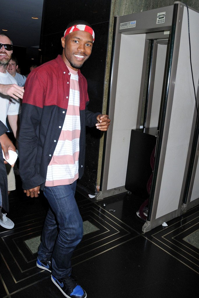 Frank Ocean wearing Air Jordan I 1 Black Royal (3)