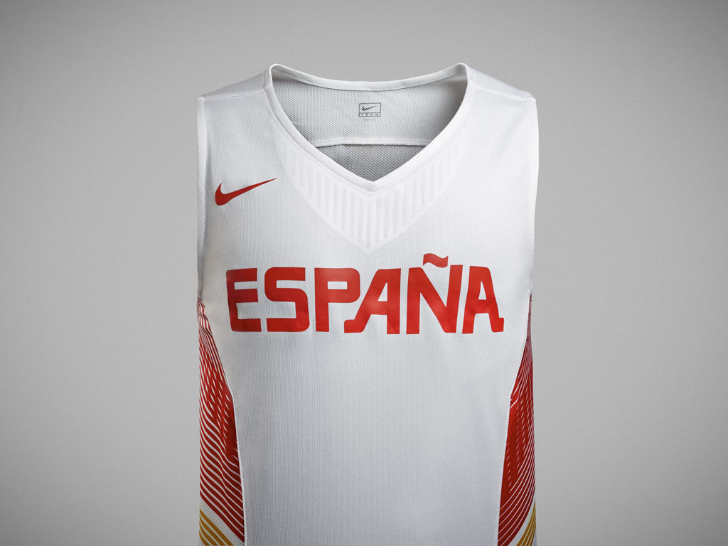 Nike x Spain HyperElite Uniforms for the 2014 FIBA World Cup Home (2)