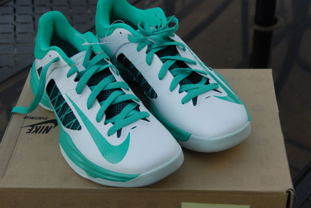 hyperdunk 2012 low