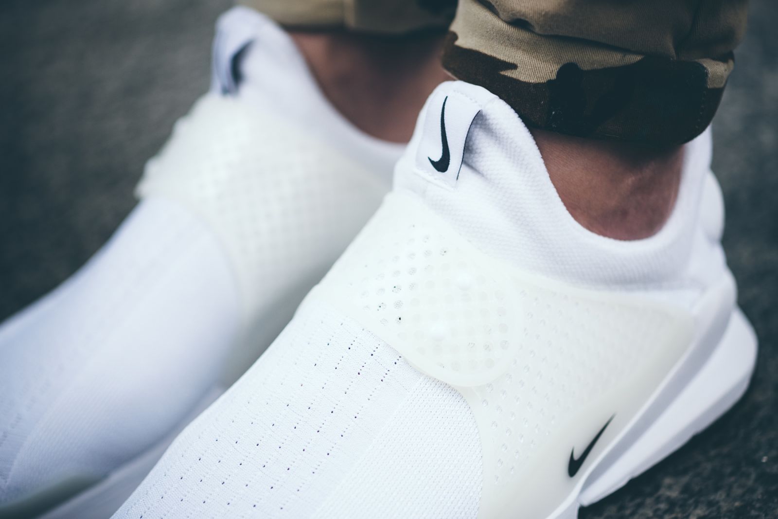 nike sock dart mens white