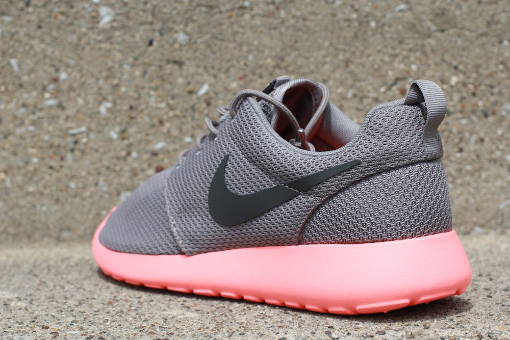 Nike Roshe Run - Soft Grey / Midnight Fog - Total Crimson | Sole Collector