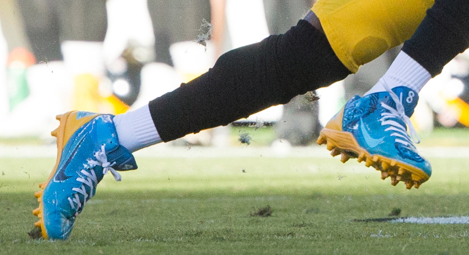 Antonio Brown Cleats Fined
