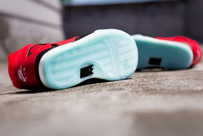 Nike Air Tech Challenge Hybrid in Chilling Red Outsole