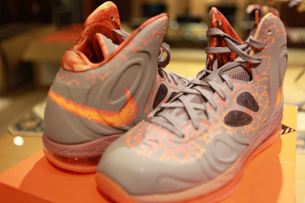 Nike Air Max Hyperposite Area 72 Complex