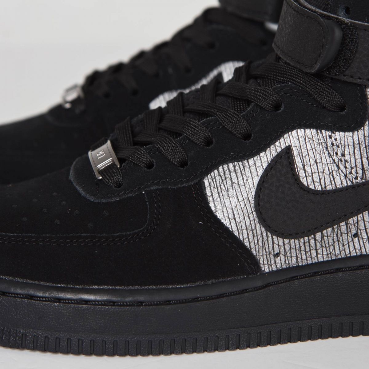 nike air force 1 high good game black