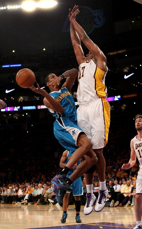 Trevor Ariza wearing the Nike Zoom Hyperfuse Low