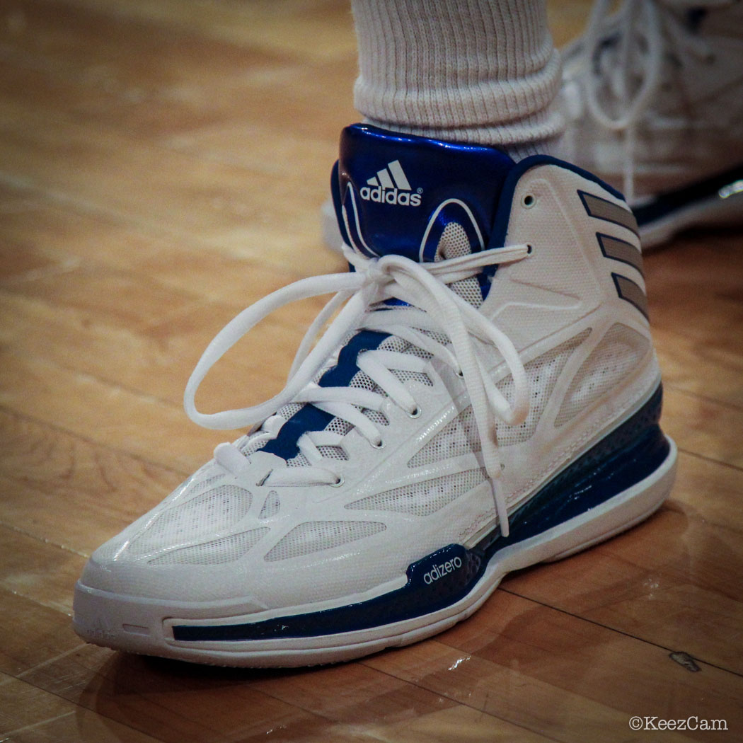 Tim Hardaway Jr wearing adidas Crazy Light 3