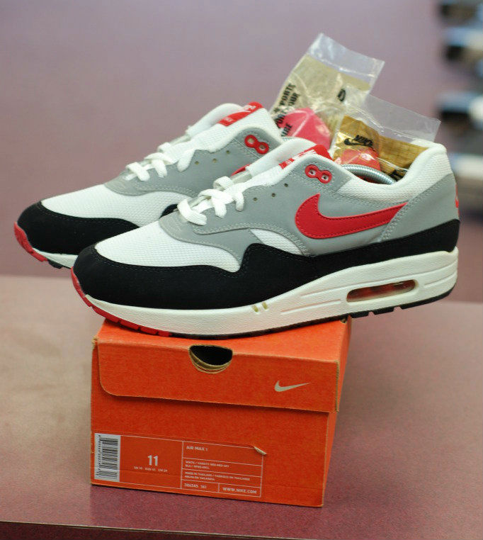 Spotlight // Pickups of the Week 12.1.12 - Nike Air Max 1 by lemon_diesel