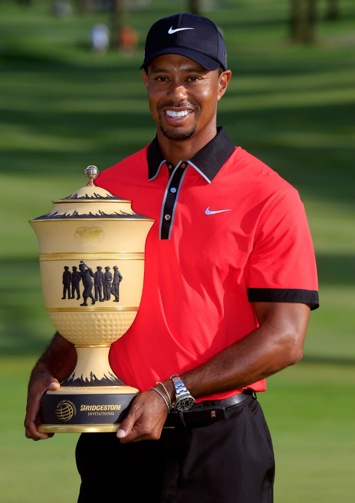 tiger woods red nike golf shirt