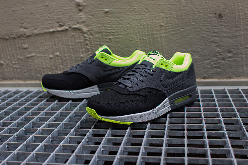 nike air max 1 premium grey volt