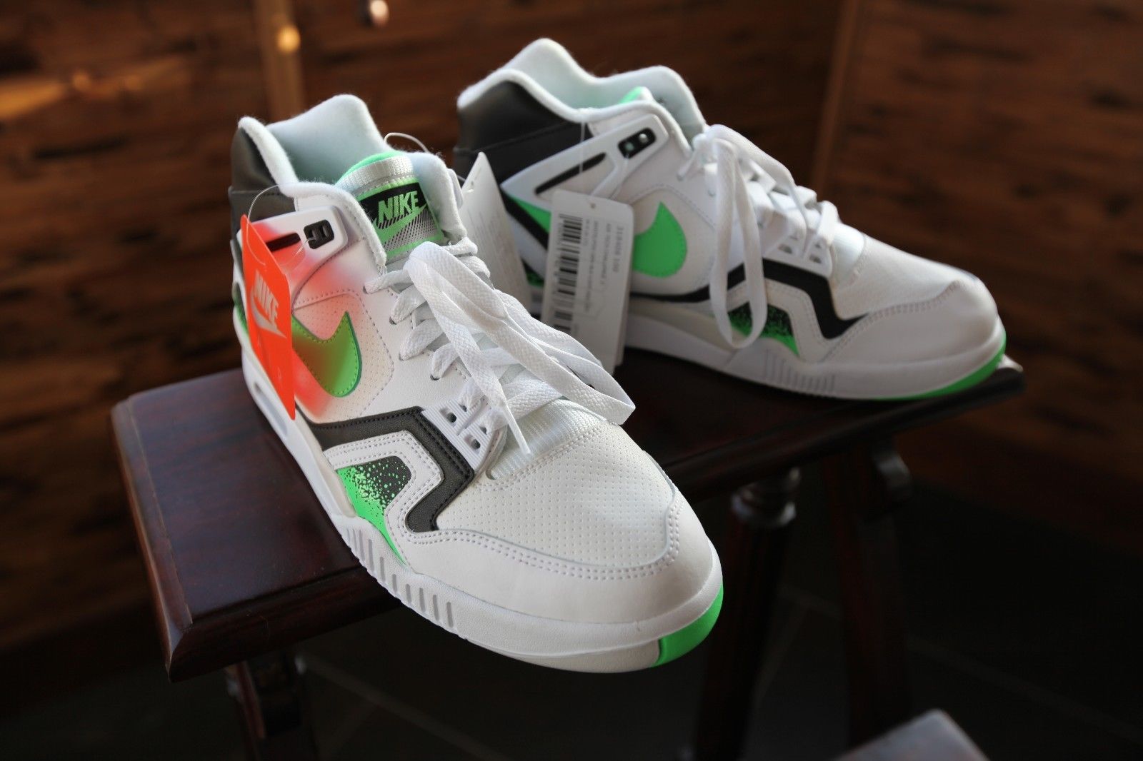 nike air tech challenge 2 poison green