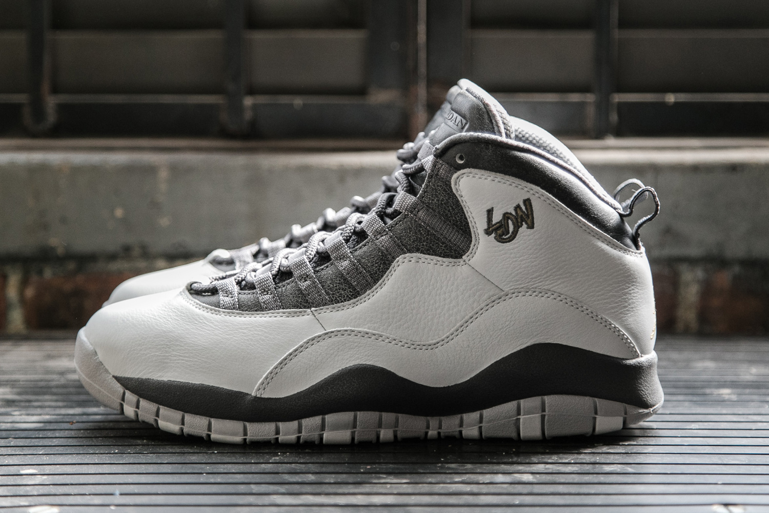 platinum 10 jordans