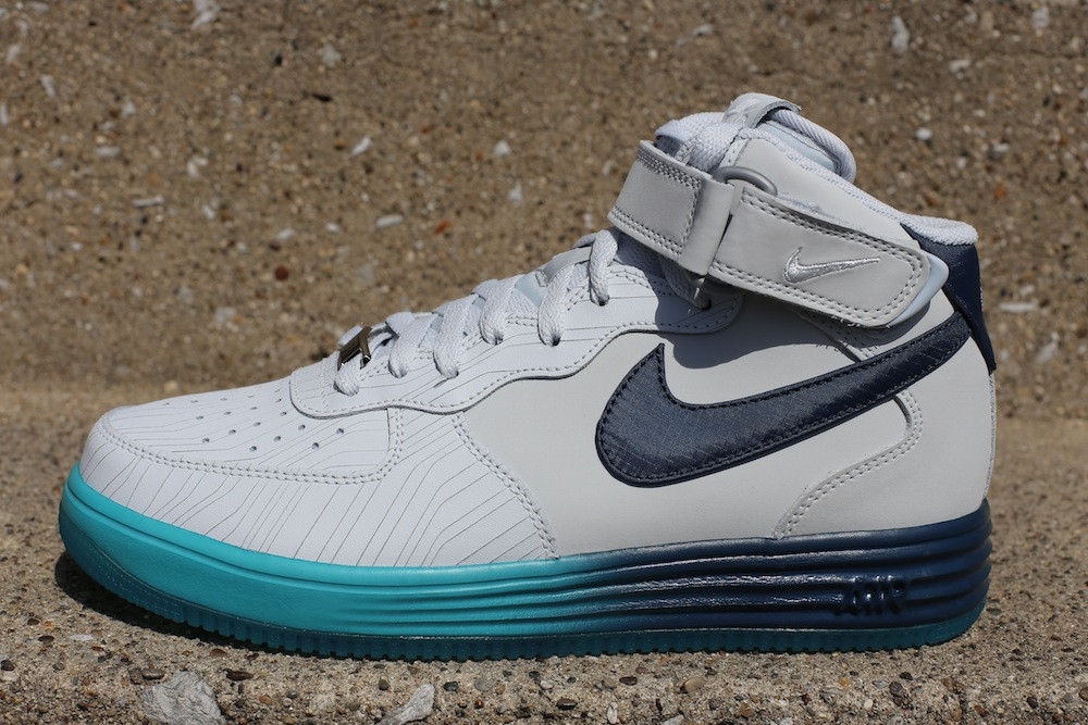 Nike air force hot sale 1 lunar blue