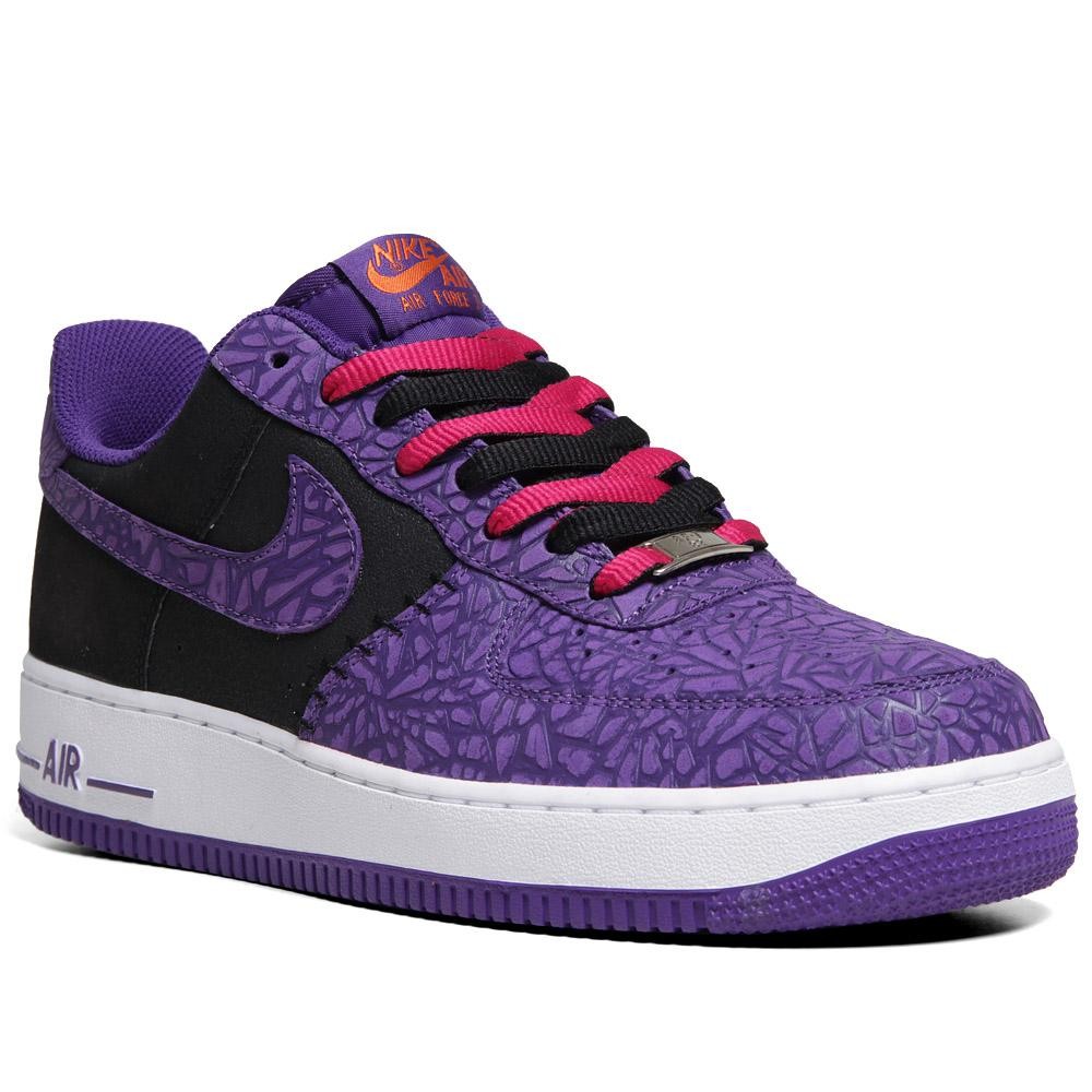 Nike Air Force 1 LE 