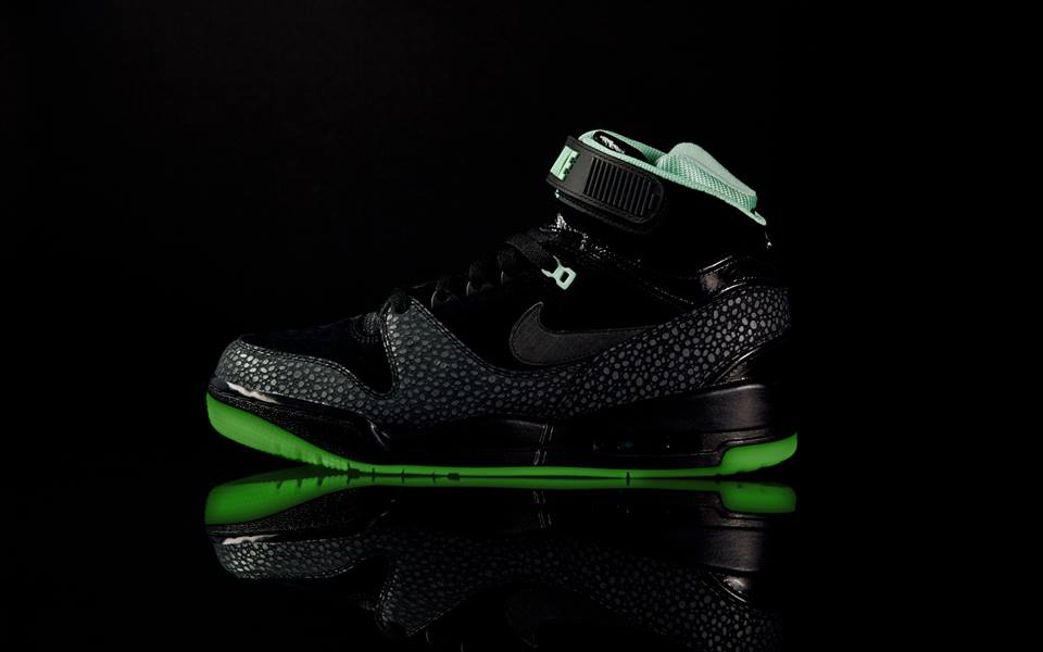 Nike air revolution 2024 black launch price