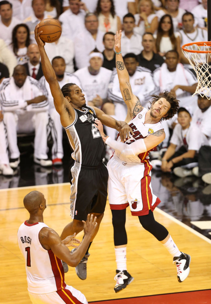 Kawhi Leonard Posterizes Mike Miller In Nike Air Force Max 2013 (5)