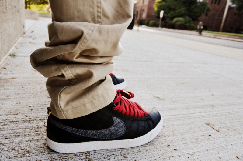 nike sb blazer high beige