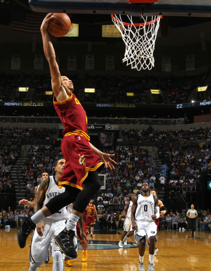 zoom lebron 3 on feet