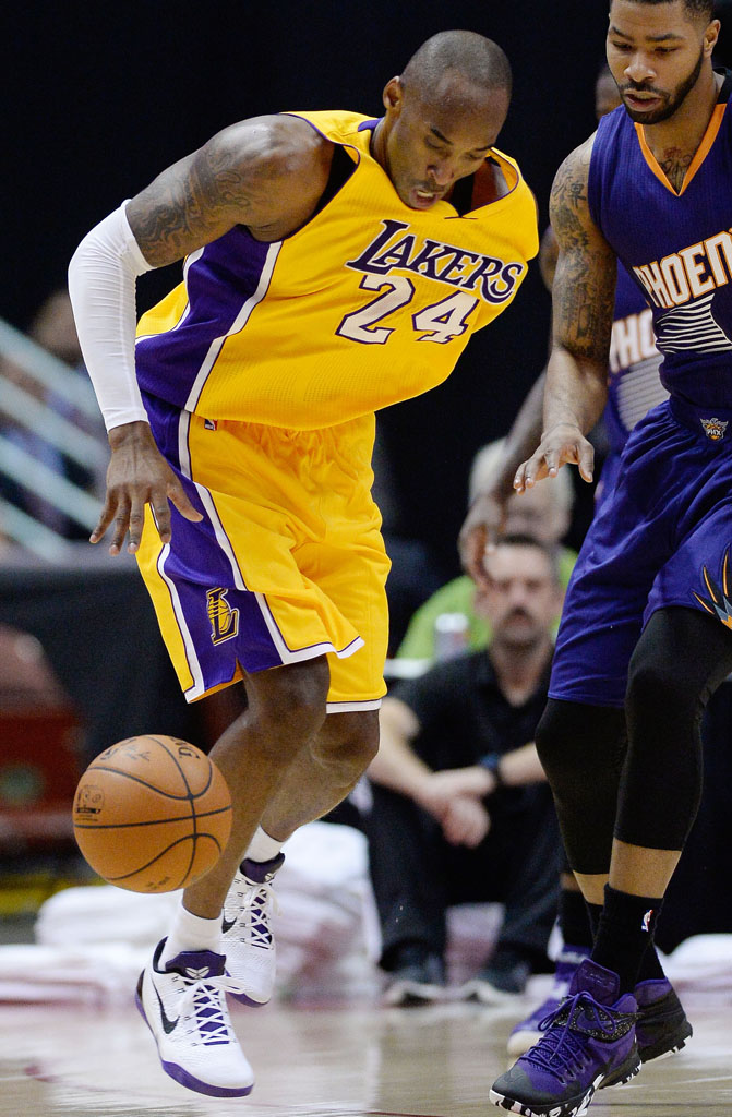 Kobe Bryant wearing Nike Kobe IX 9 Elite Low PE (5)