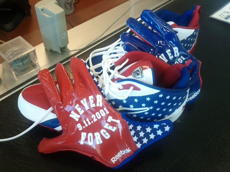 reebok nfl football gloves