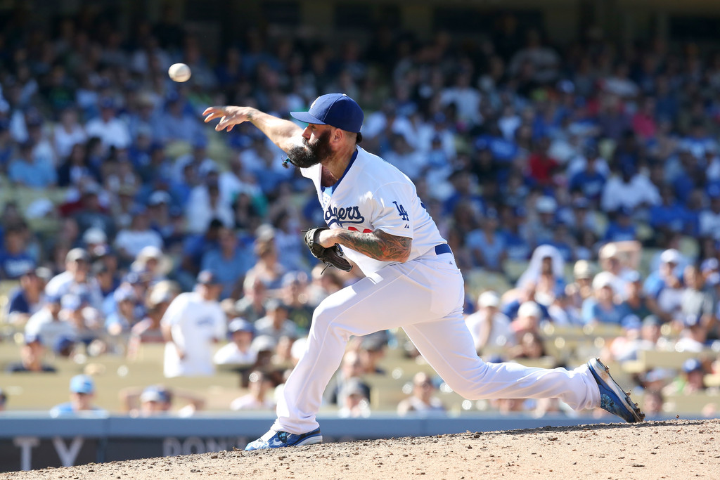 MLB Watch Brian Wilson Nike Huarache Dodgers PE face