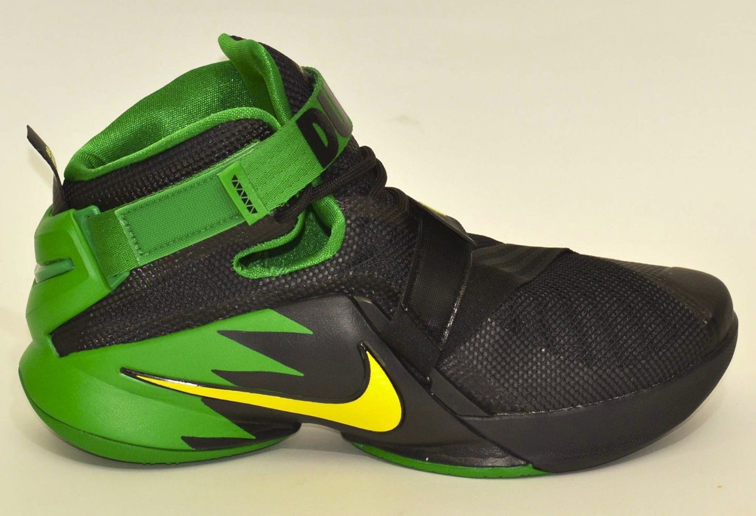 Nike Has Oregon Ducks LeBrons You Can 