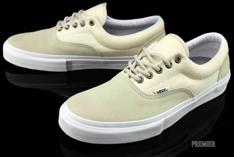 white vans era pro