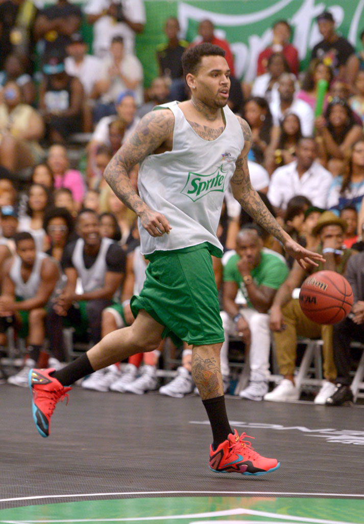 Chris Brown wearing Nike LeBron XI 11 Elite Hero